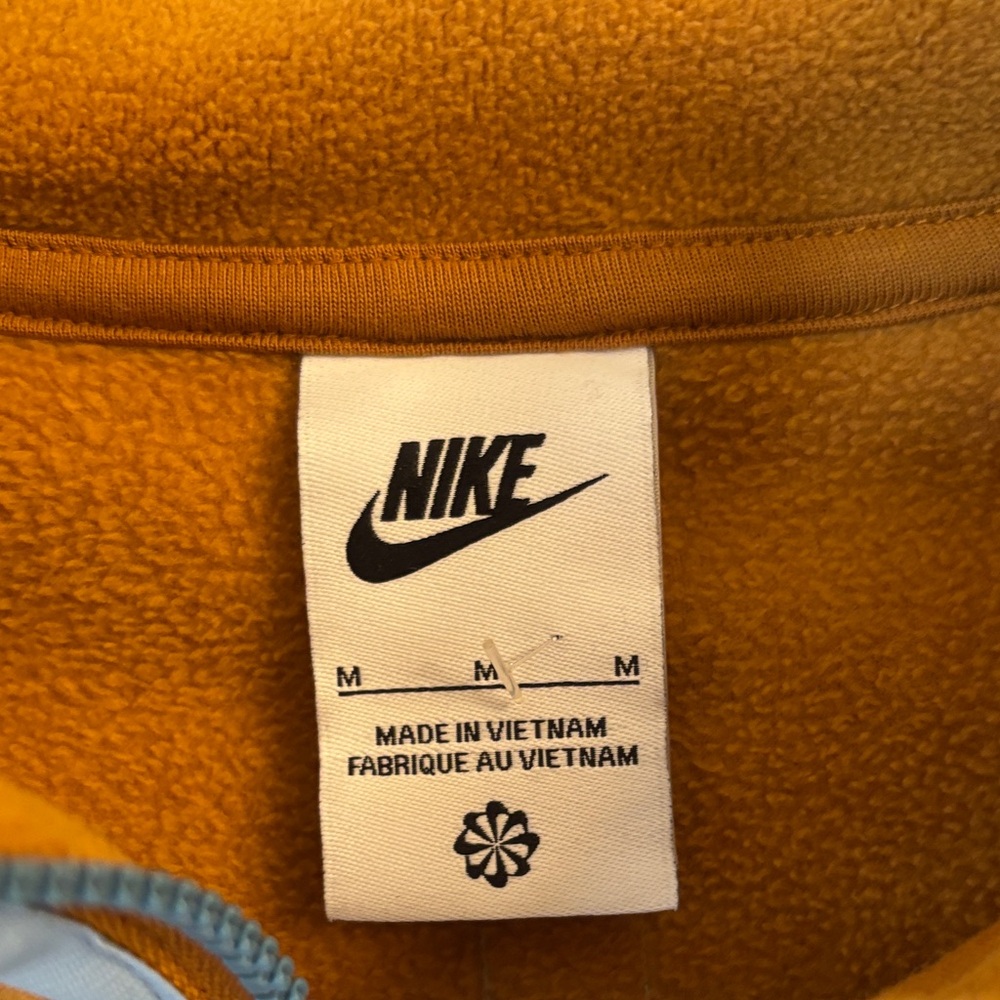 Nike Multicolor Cropped Fleece Pullover - Picture 2 of 3